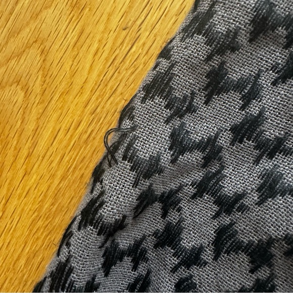 CODELLO Gray and Cream Multi- Patterned TUBE Infinity Scarf - Picture 10 of 13